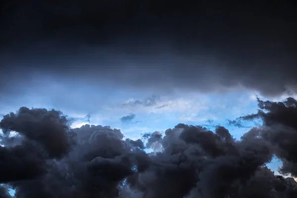 Emitieron una alerta amarilla por tormentas para la noche de este martes