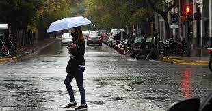 Más de 400 familias recibieron asistencia por las lluvias y continúan los relevamientos