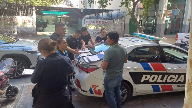 Detuvieron a un hombre en pleno microcentro tras una denuncia por violencia de género