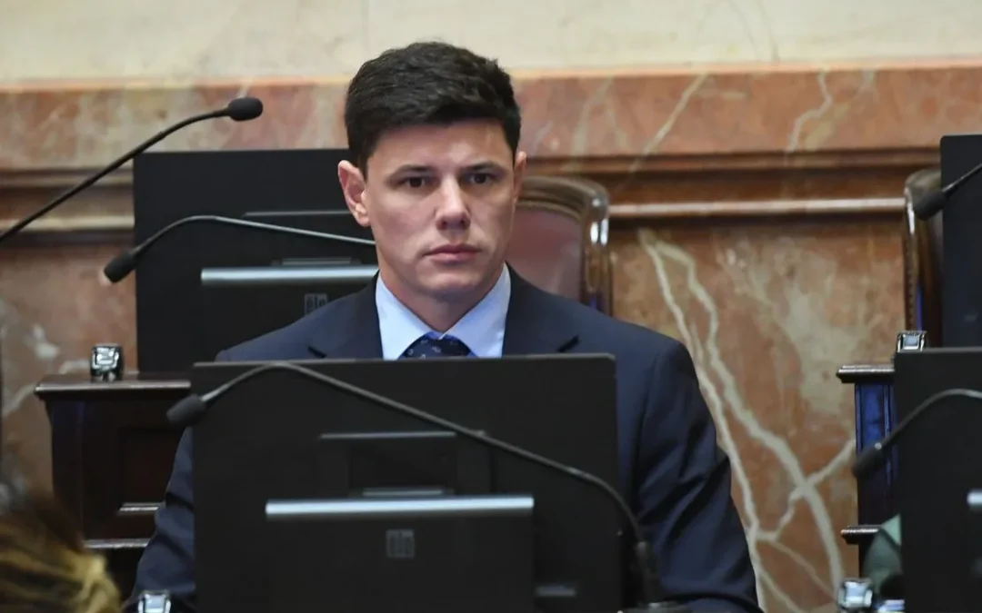 El senador Bruno Olivera defendió la aclaratoria de Glaciares: «La ley actual paraliza el desarrollo minero»