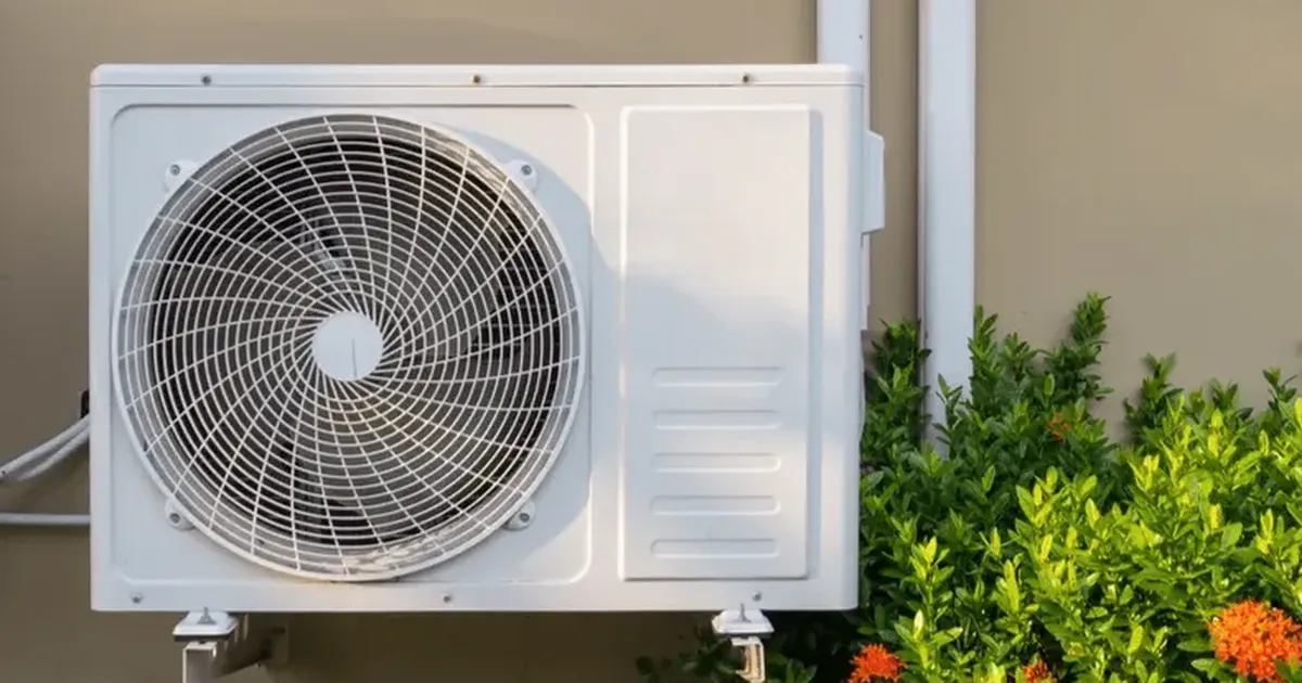 Robó un aire acondicionado, escapó en moto, se cayó en el camino y ahora lo condenaron a más de 3 años en el penal