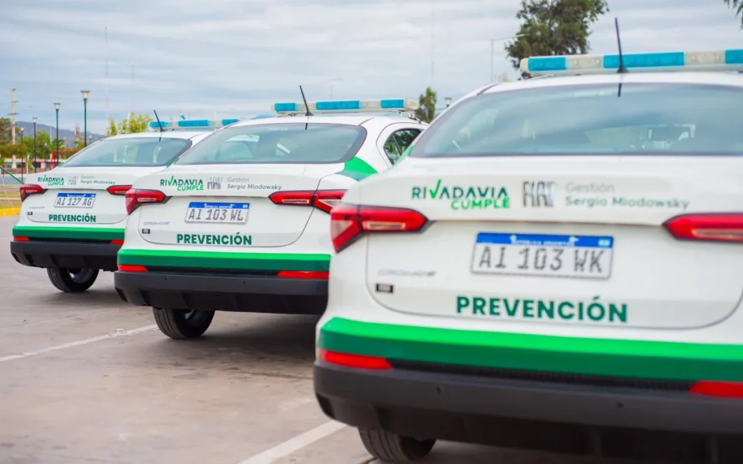 Miodowsky sumó tres nuevas movilidades 0 km para la Policía Comunal de Rivadavia y anunció una importante obra