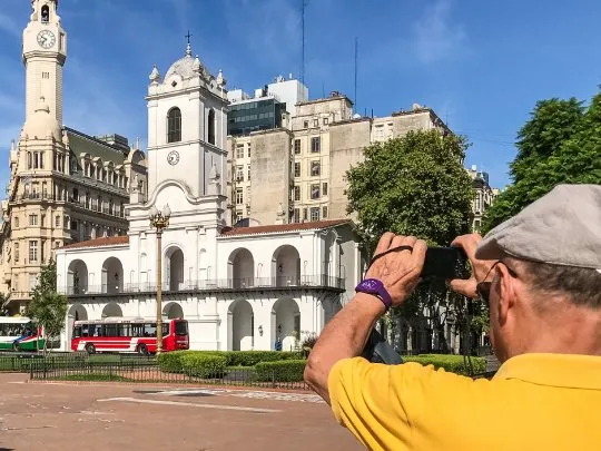 Más de un millón de turistas viajaron en el fin de semana largo y generaron fuerte movimiento económico