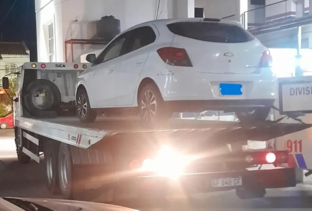 Tras una gran labor de inteligencia y vigilancia, recuperaron un auto robado en Capital