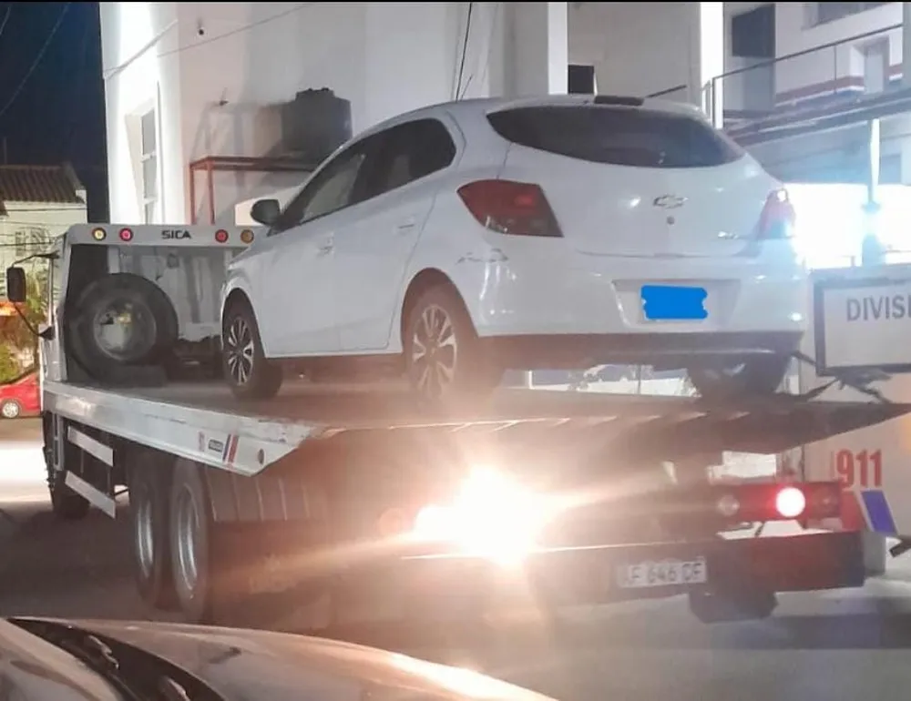 Tras una gran labor de inteligencia y vigilancia, recuperaron un auto robado en Capital