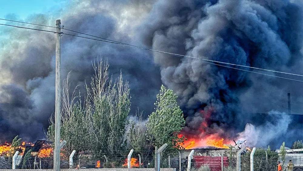 Incendio en el Parque Industrial de Chimbas: las pérdidas materiales fueron de aproximadamente $200 millones