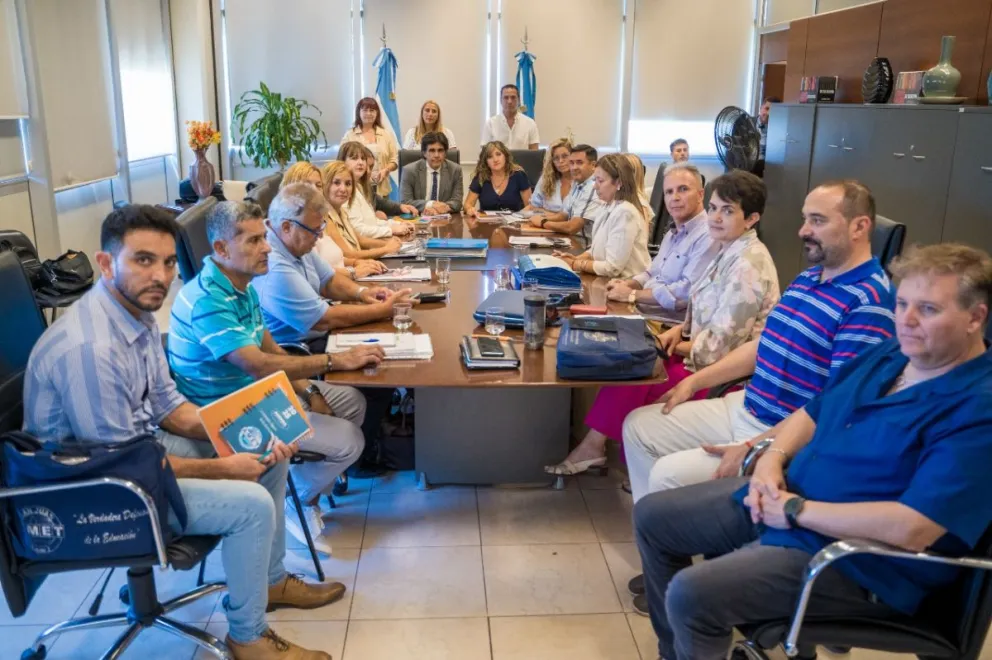 Gremios docentes rechazaron la última oferta salarial y se reanuda la paritaria