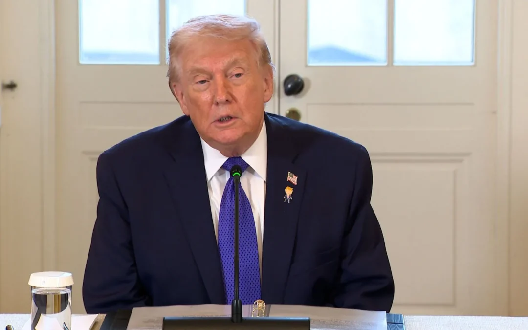 Trump amenazó a Irán con un “golpe mucho más duro” si bloquea el suministro mundial de petróleo