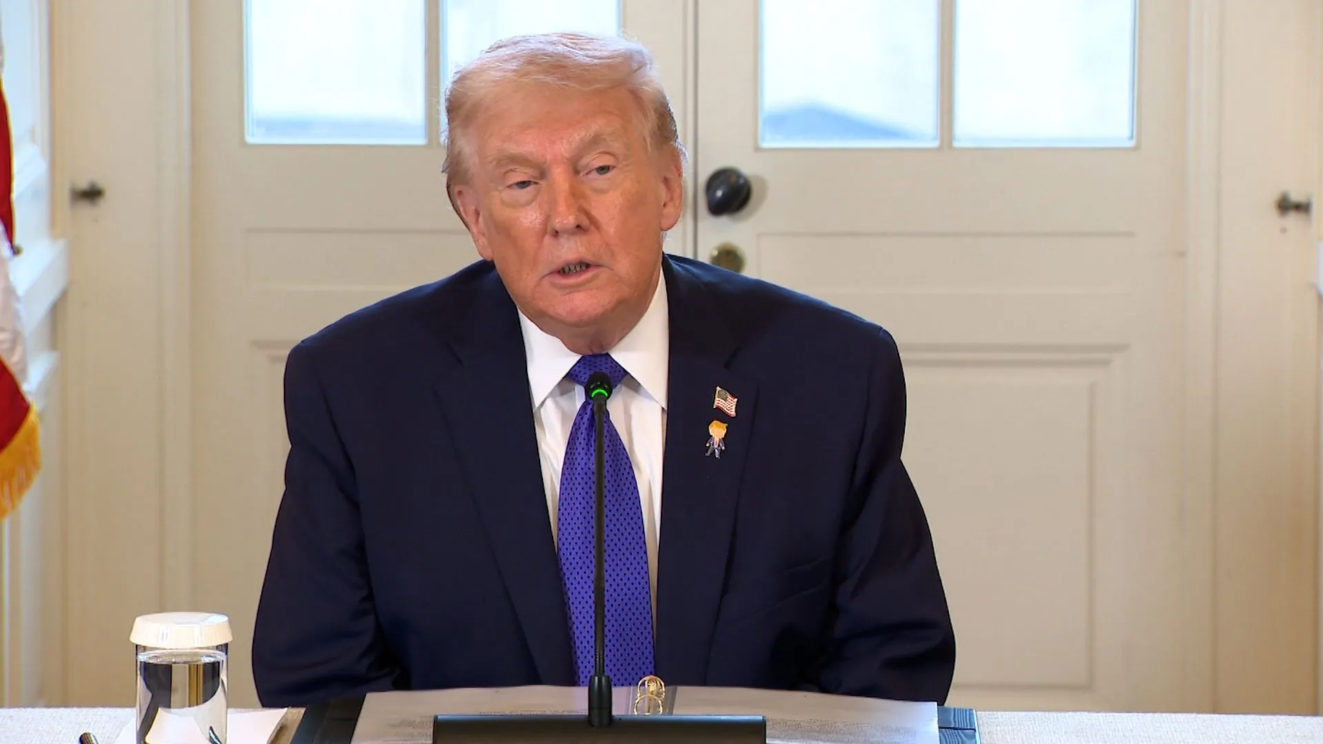 Trump amenazó a Irán con un “golpe mucho más duro” si bloquea el suministro mundial de petróleo