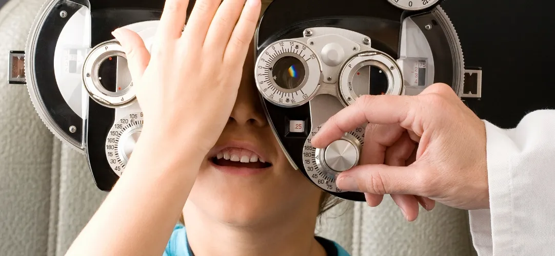 Capital extendió el operativo gratuito de salud visual para niños y adolescentes