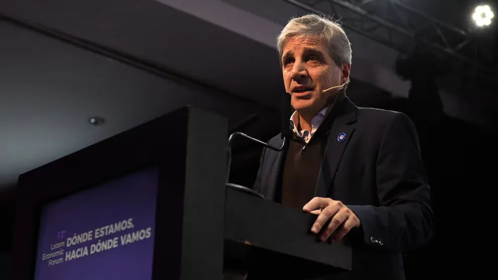Caputo defendió el rumbo económico y sostuvo que para mayo la inflación será más baja que en abril