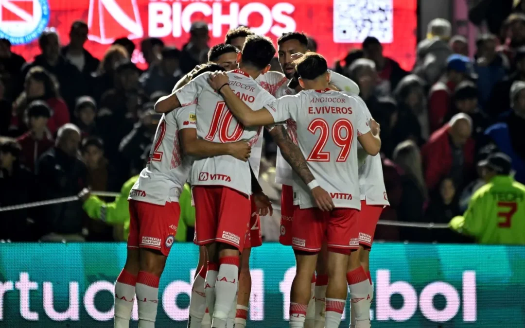 Argentinos Juniors y Belgrano son los primeros semifinalistas del Torneo Apertura