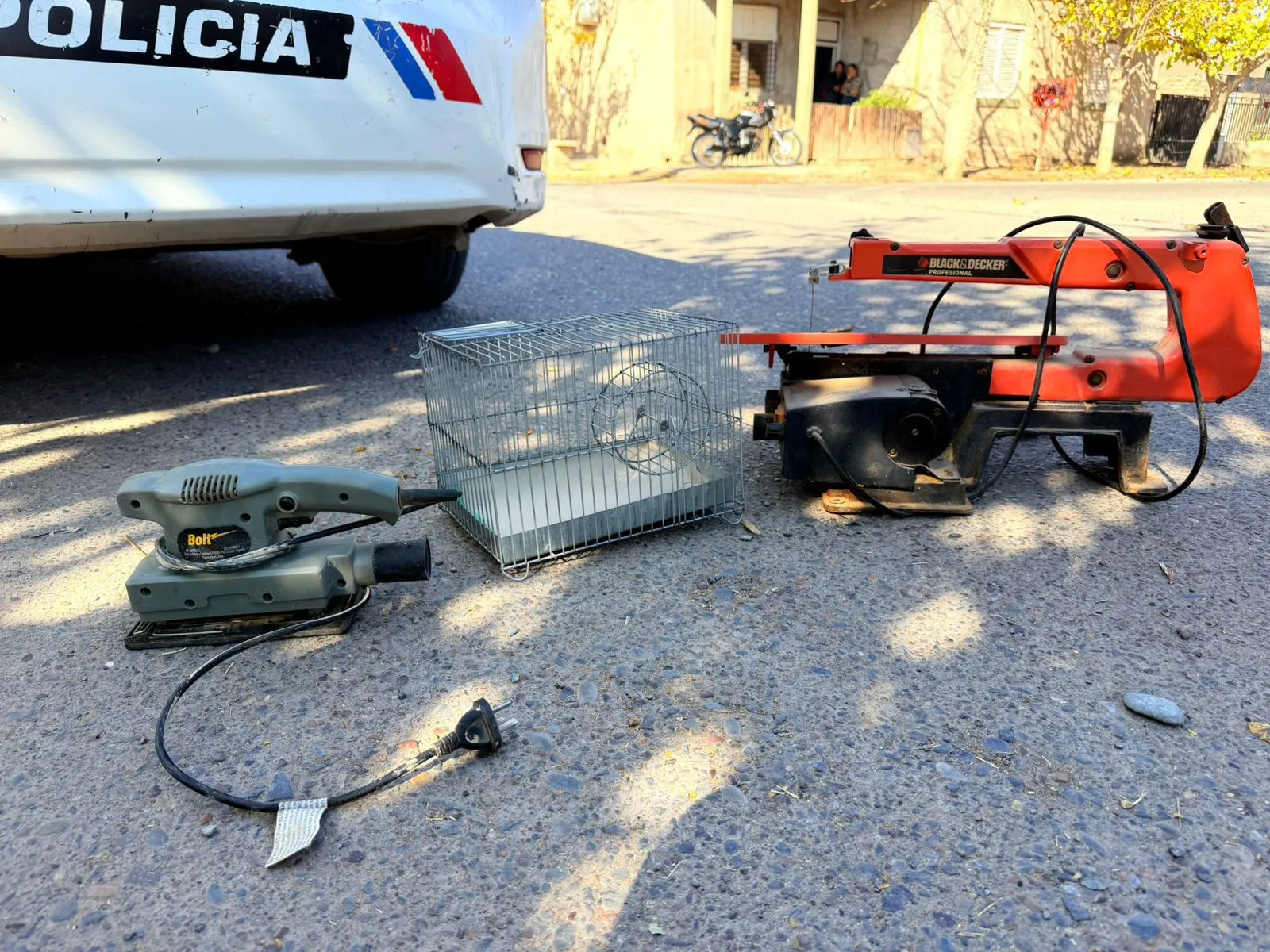 Detuvieron a un hombre acusado de intentar robar en una vivienda del barrio René Favaloro