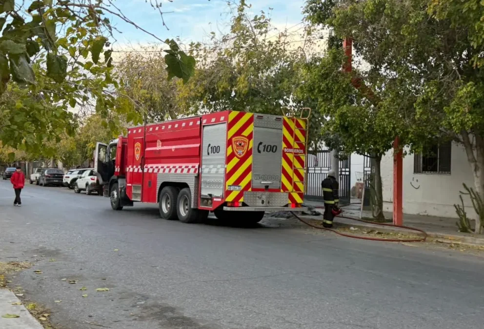Incendio en una vivienda de Capital: dos habitaciones destruidas y murieron las mascotas de la familia