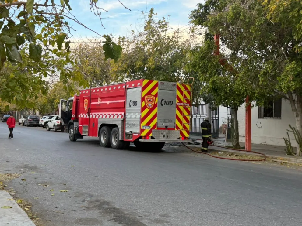 Incendio en una vivienda de Capital: dos habitaciones destruidas y murieron las mascotas de la familia
