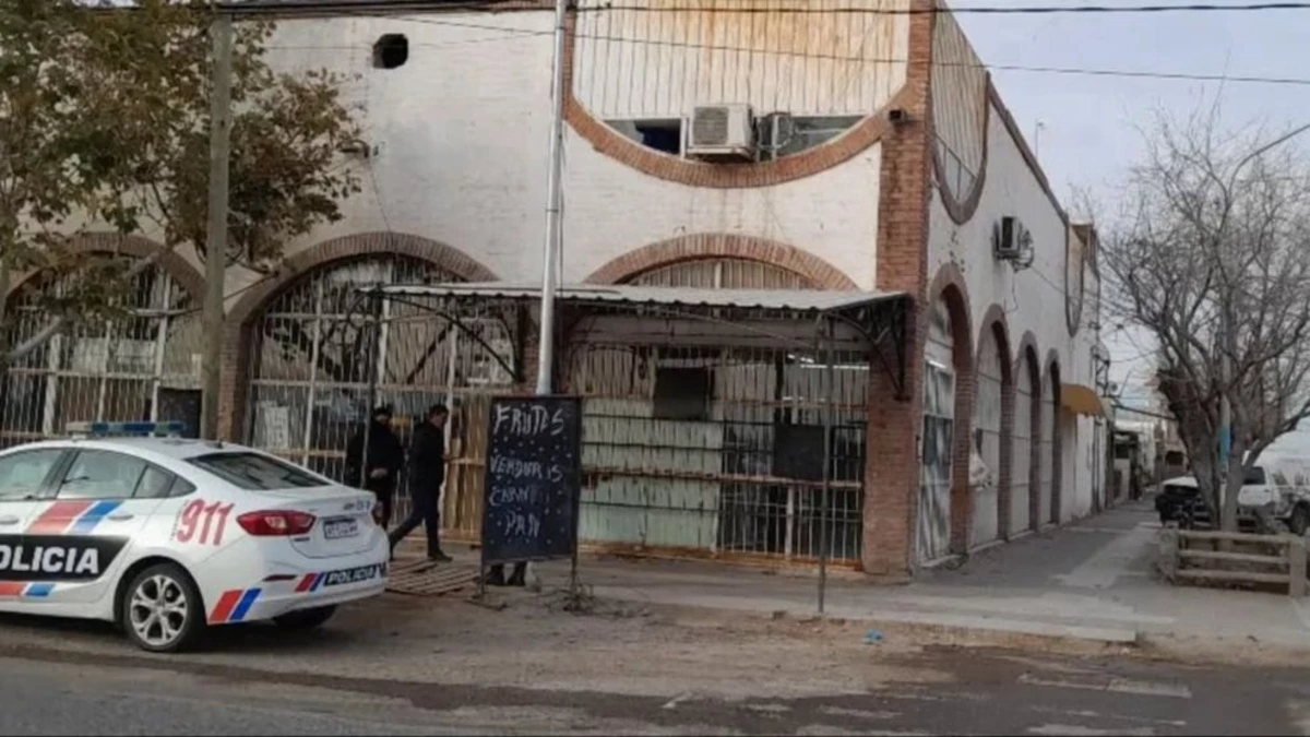 Millonario robo en un supermercado de Media Agua: se llevaron una caja fuerte con $20 millones