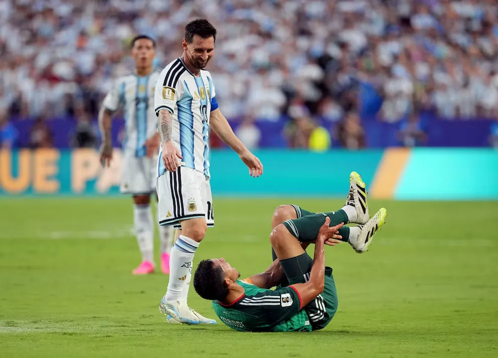 Argelia presentó un reclamo a la FIFA por el arbitraje en el partido contra Argentina