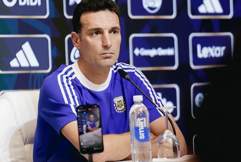 Scaloni llevó tranquilidad sobre Messi, pero advirtió que la próxima semana será decisiva para los lesionados