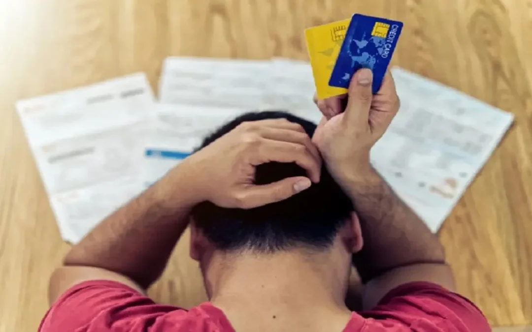 Según un informe del Banco Central, 4 de cada 10 personas menores de 35 años tienen problemas para pagar al menos un préstamo