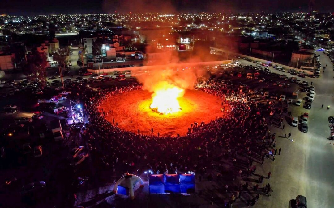 Cientos de sanjuaninos participaron de la tradicional Fogata de San Juan Bautista