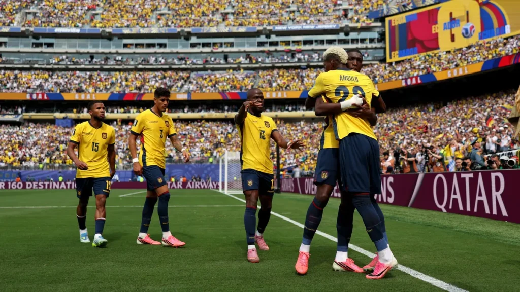 Ecuador, histórico: le ganó por 2-1 a Alemania y se metió en los 16avos de final
