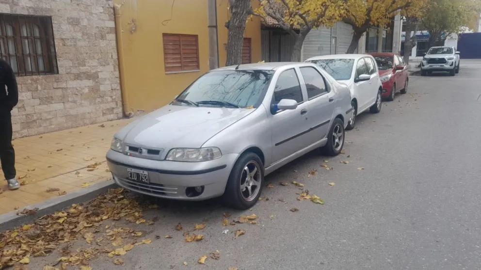 Recuperaron en Capital un auto que había sido robado y abandonado por los delincuentes