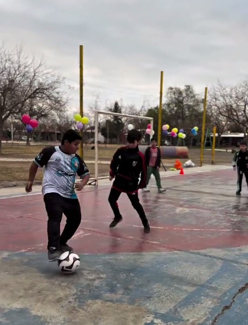 Joven de Ruta 20 agradeció el apoyo del Gobierno para una escuela de iniciación deportiva