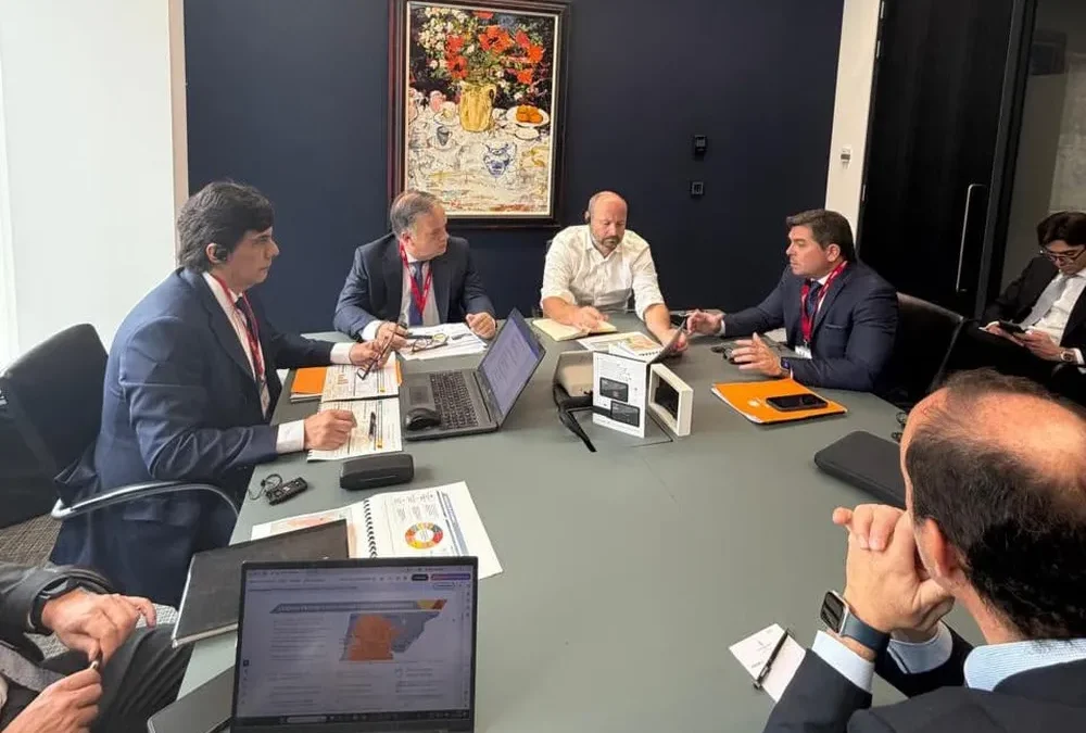 Orrego se reunió con fondos de inversión en Londres para impulsar obras de infraestructura en San Juan