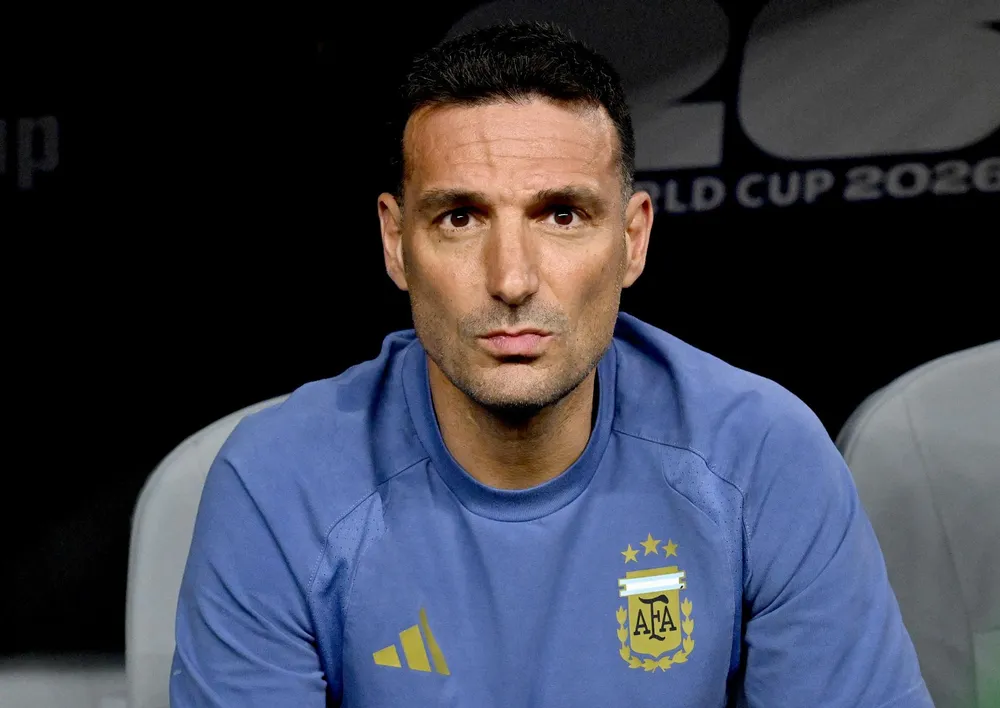 Scaloni llegó a 100 partidos con la Selección: ocho años de éxitos y cuatro títulos para la Argentina