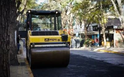 Avanza la histórica repavimentación de la calle Laprida en Capital