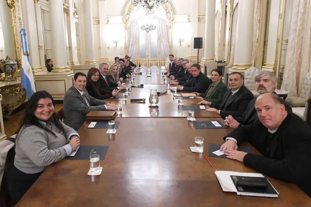 El Gobierno y la Iglesia comenzaron a organizar la visita del Papa León XIV a la Argentina