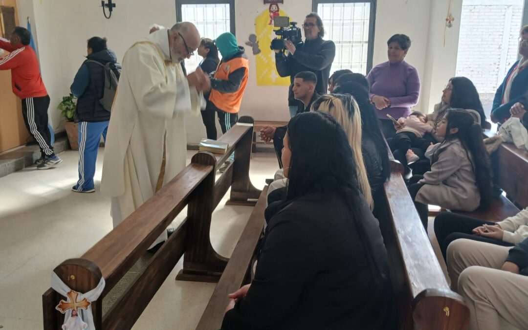 San Cayetano: fieles llegaron desde la madrugada para pedir por trabajo y agradecer