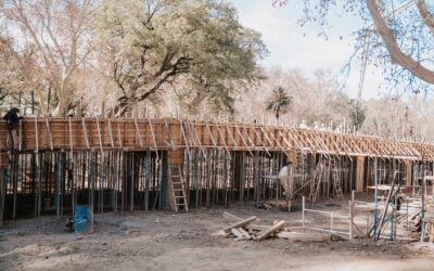 El nuevo puente del lago del Parque de Mayo ya tiene consolidada su estructura principal