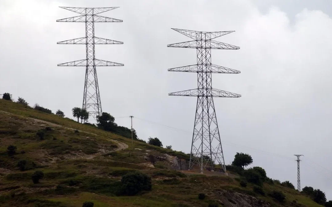 Los Azules proyecta invertir US$300 millones en una línea eléctrica y la obra generaría hasta 450 puestos de trabajo