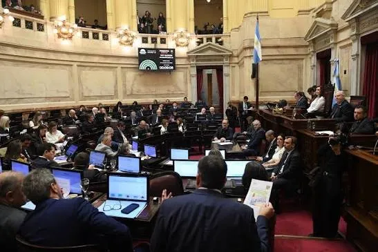Los senadores cobrarán más de $13,1 millones desde enero de 2027: por qué vuelven a aumentar las dietas