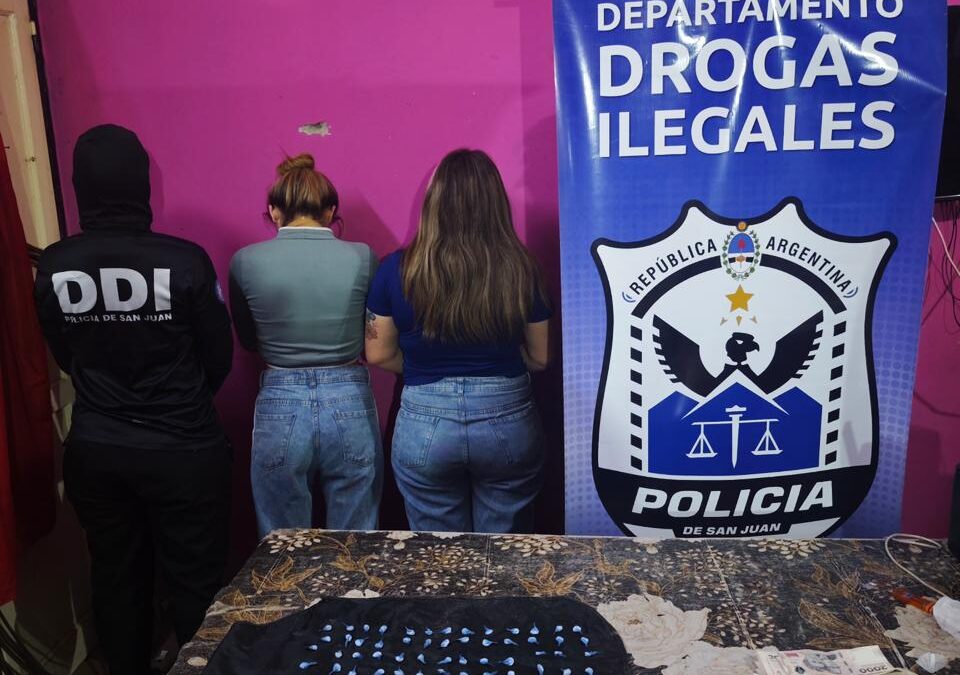 Detuvieron a dos mujeres en Rivadavia tras un allanamiento por presunta venta de cocaína