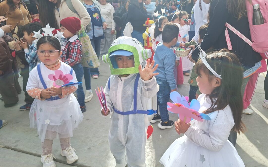 Más de 200 niños de Carpintería visitaron por primera vez el microcentro sanjuanino