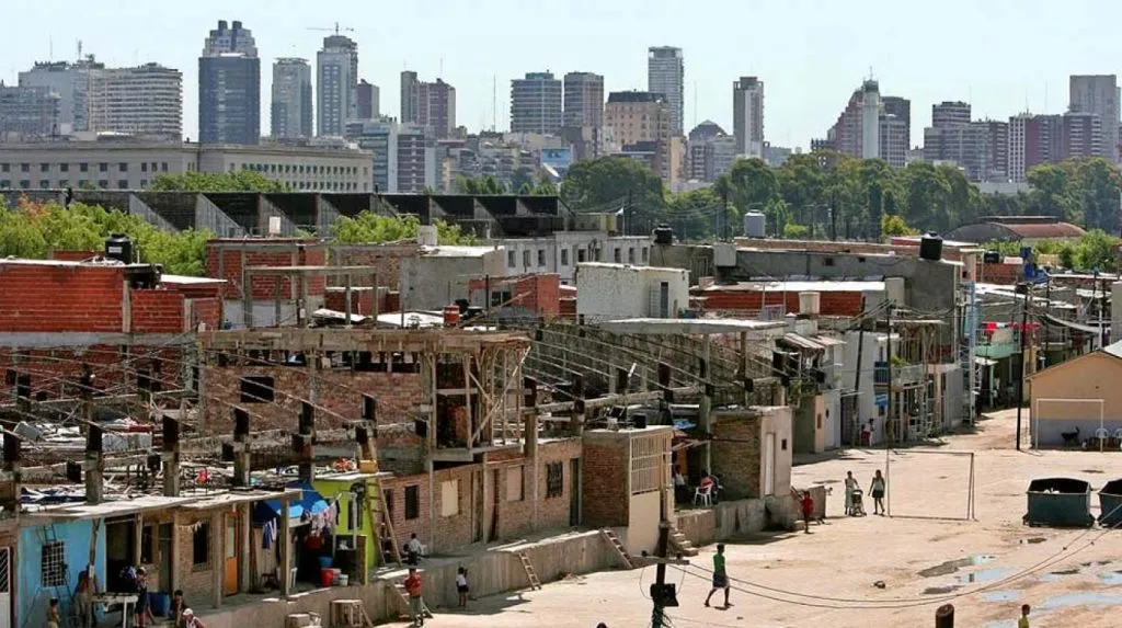 Según el INDEC, el 10% más rico de la Argentina gana 13 veces más que el sector con menos recursos