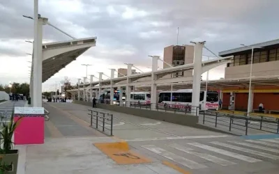 Colectivos en San Juan: los choferes mantienen un paro sorpresivo y no hay horario confirmado para retomar el servicio